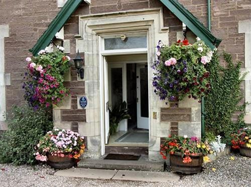 Merlindale Guest house 4*